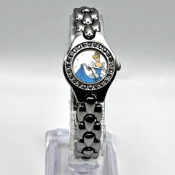 Disney Vintage Cinderella Collectable Ladies watch Working - Picture 1 of 9
